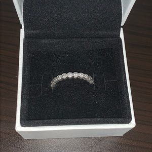 Pandora alluring petite